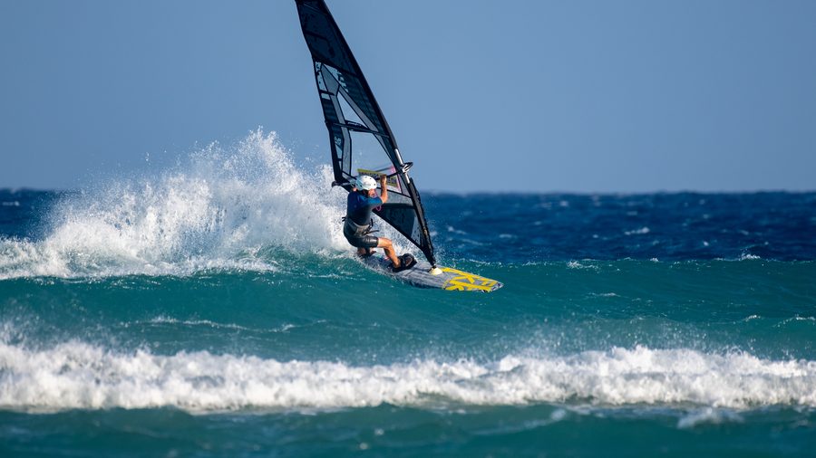 Windsurf on the wave Fuerteventura